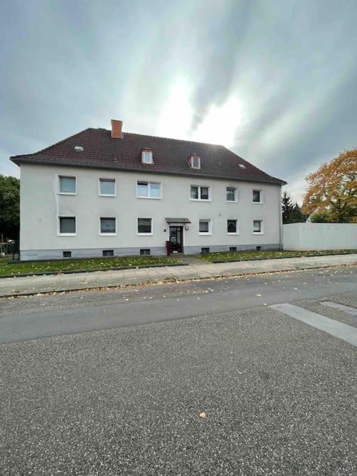 Zentrale Grosse Vollausgestattete Wohnung Fuer Alle Zwecke Perfekt Geeignet Witten Luaran gambar