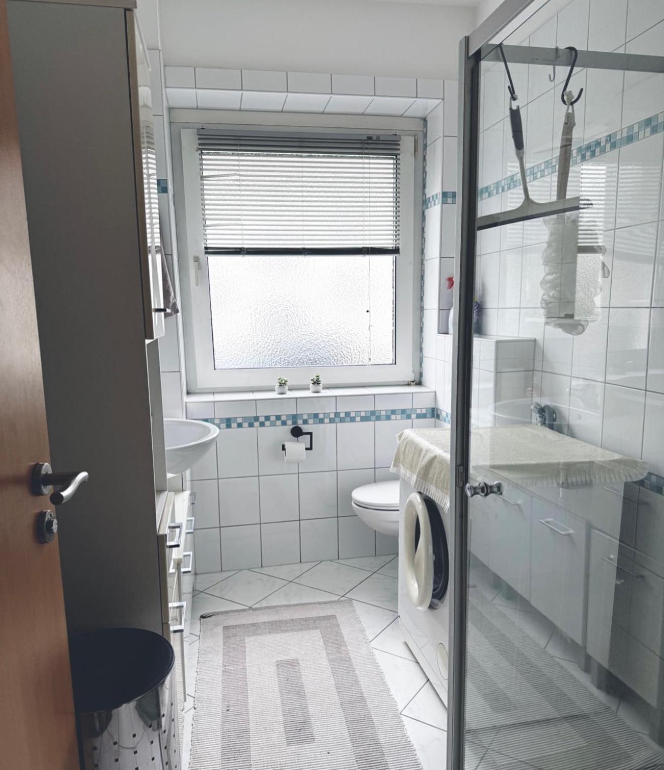 Zentrale Grosse Vollausgestattete Wohnung Fuer Alle Zwecke Perfekt Geeignet Witten Luaran gambar